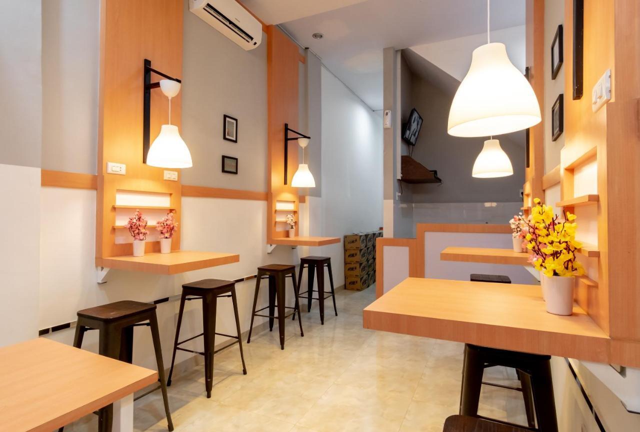 Oyo 1557 Bungas Guest House เมดาน ภายนอก รูปภาพ